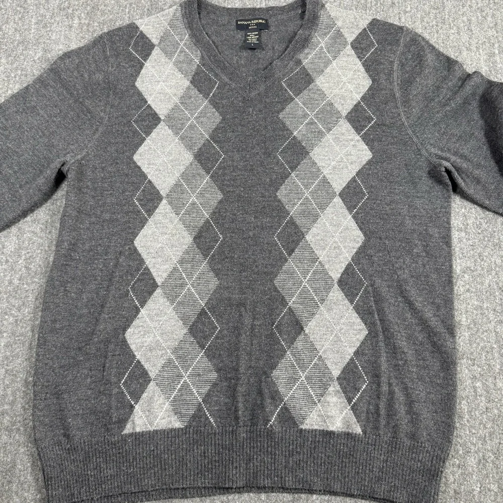 Banana Republic Men's 100% Merino Wool Argyle V-Neck Sweater Gray Size L